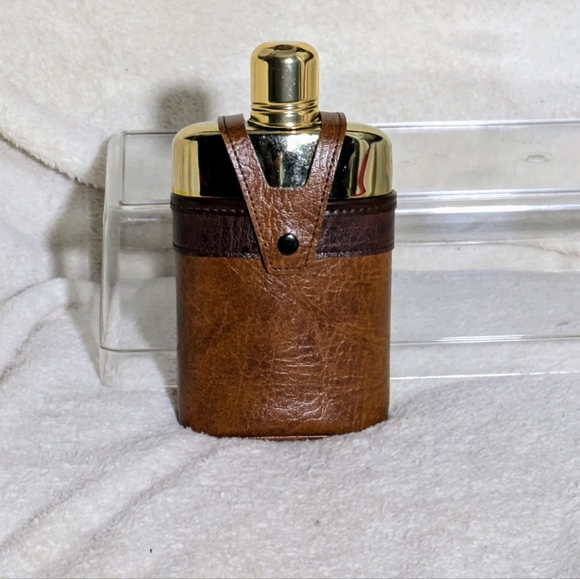 Noymer Other - Men's (unisex) Retro Noymer faux leather‎ goldstone flask.